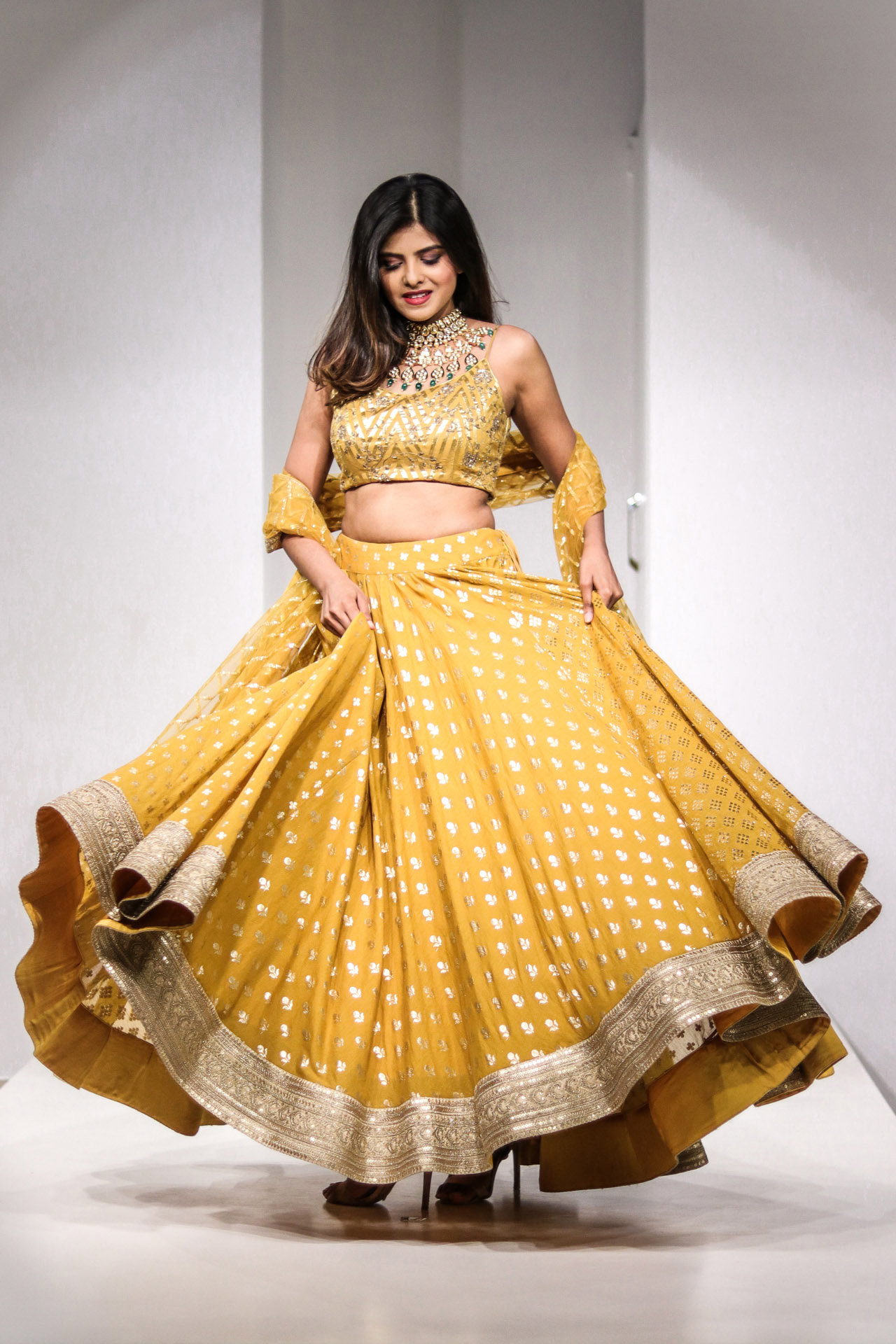 What is the difference between Lehenga and Ghagra? - Quora