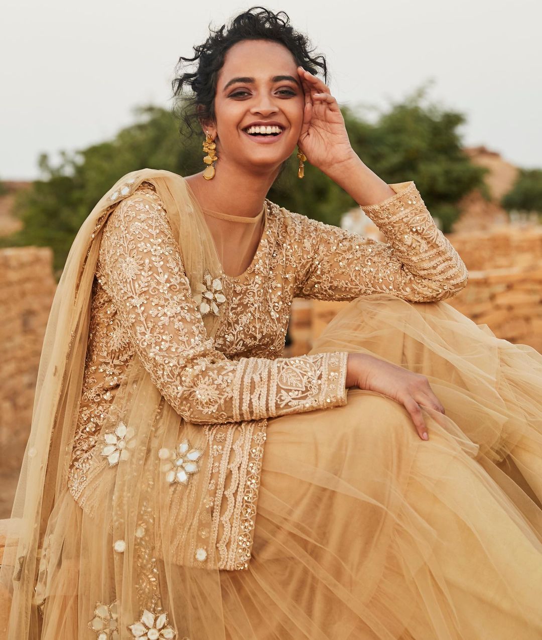 Beige Jaal Work Kurta Skirt and Belt Set3