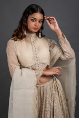 Ivory Lehenga Set_DSC7794-Edit