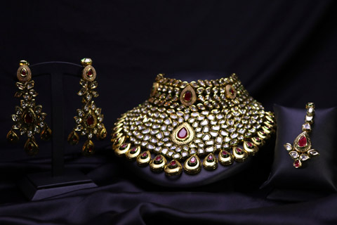 Kundan Red Stones Necklace Set