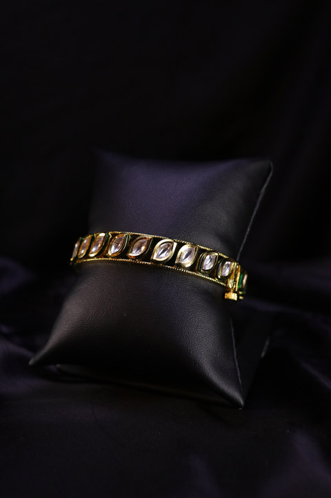 Golden Kundan Single Layer Bangles