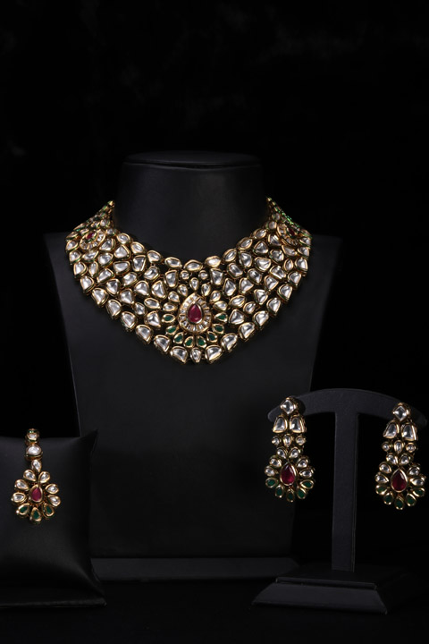 Golden Kundan Necklace Set