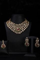 Golden Kundan Necklace Set