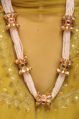 Pearl And Kundan Necklace SetIMG_1127