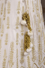 Ivory Tilla Embroidered Lehenga_DTR2570