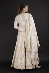 Ivory Tilla Embroidered Lehenga_DTR2576