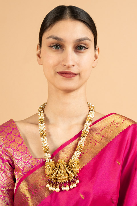 White and Gold Necklace