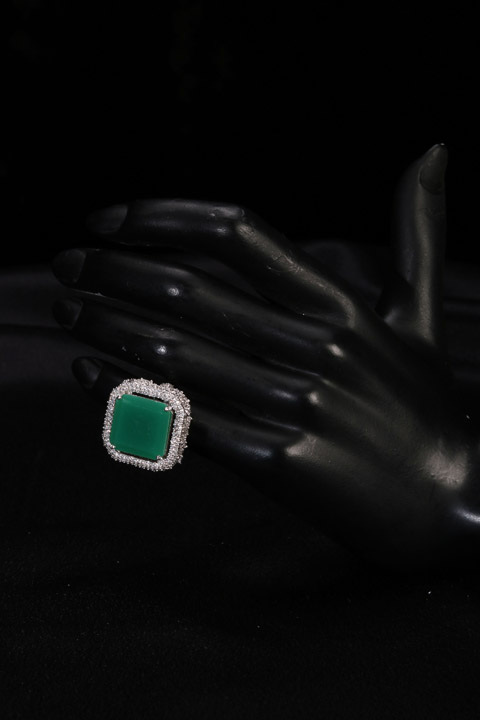 Emerald Green Stud Ring