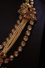 Gold Kundan Necklace Set_MG_8141