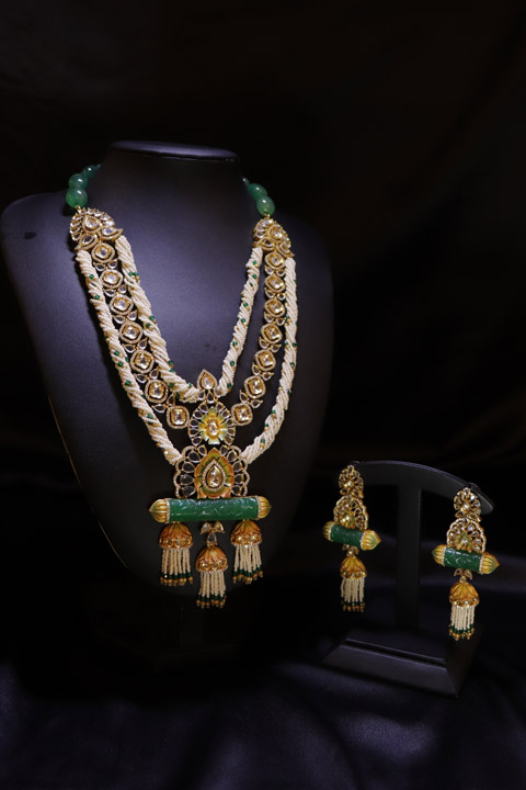 Green & Pearl Necklace Set