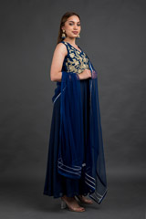 Deep Blue Slit Kurta Set_DSC7575-Edit