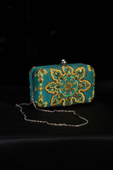 Turq Chakri Clutch1976_video