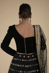 Black Velvet Corset Lehenga_DTR9532