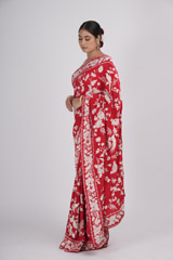 Off White Scallop Blouse And Red SareeADL00536