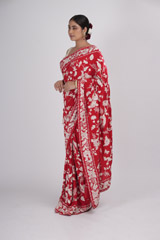 Off White Scallop Blouse And Red SareeADL00539