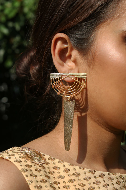 Weaved Ball Chain Semi Circle Earring