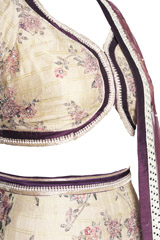 Cream Floral Embroidered Lehenga Set6