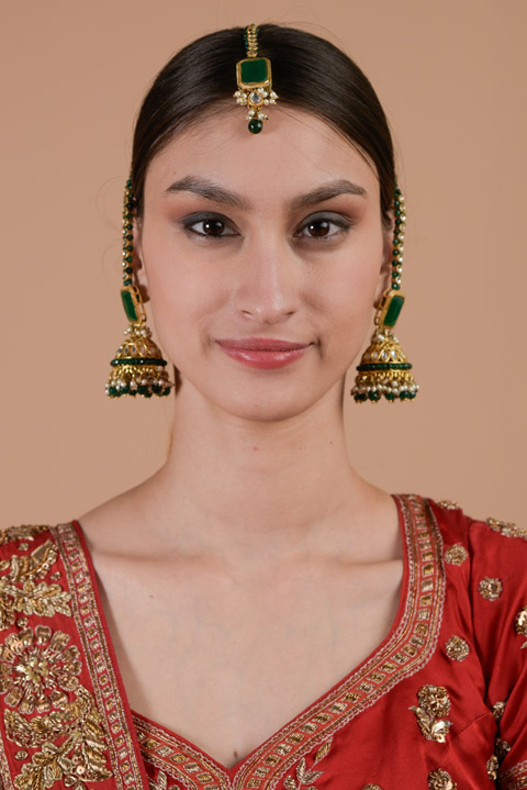 Green Earrings And A Mangtika Set