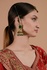 Green Earrings And A Mangtika Set_DTR3963