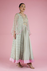 Grey Gown with Bat sleevesDSC02235