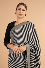 Black And Grey Handwoven Silk SareeDSC00964