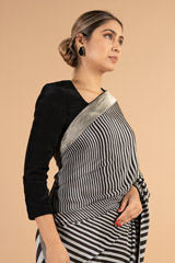 Black And Grey Handwoven Silk SareeDSC00968