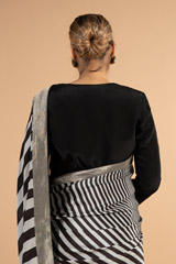Black And Grey Handwoven Silk SareeDSC00970