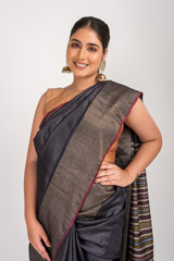 Black Saree With A Broad Border_DSC5739-Edit