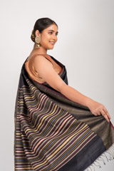 Black Saree With A Broad Border_DSC5748-Edit