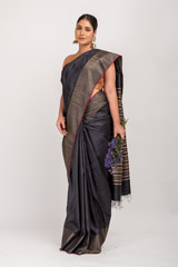 Black Saree With A Broad Border_DSC5752-Edit