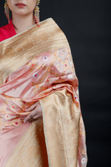 Pink Geometric Floral Banarasi Saree_MG_9124