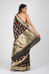 Black Pug Banarasi Saree_DSC2627