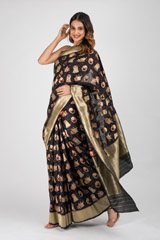 Black Pug Banarasi Saree_DSC2629
