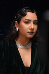 White Stone Necklace SetIMG_0613