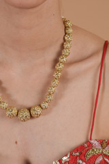 White and Golden Moti Neckpiece_DTR3111