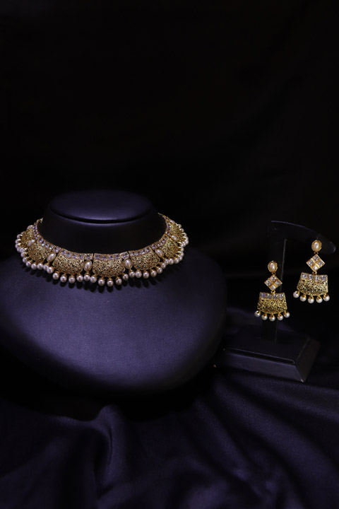 Pearl Drops Necklace Set
