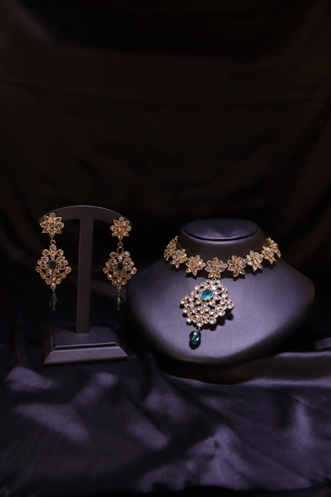 Kundan Necklace Set