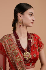 Moti Necklace with Earrings_DTR3344