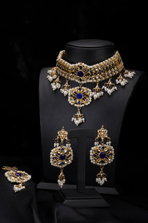 Moti And Kundan Choker Set