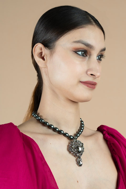 Grey Antique Pendant Necklace