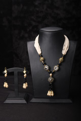 Black Moti Necklace Set
