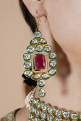 Red Stone Choker SetDSC09161