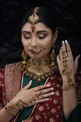 Antique Bridal Set_SUB1587