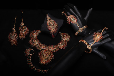 Multi Color Necklace Set