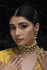 Moti And Kundan Choker Set