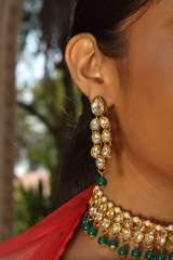 Green And Golden Necklace Set3084