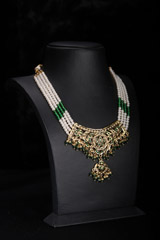 White And Green Necklace SetIMG_9979