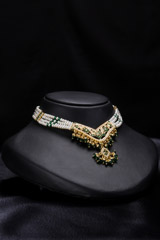 Green Beads And Pearl Necklace SetIMG_8111