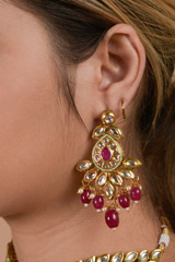 Golden and Maroon Necklace Set_DTR3626