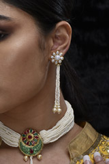 Choker with Green Pendant_SUB1091